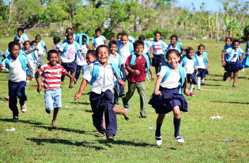 Banco de Bogotá se une al programa “Líderes por la educación” de UNICEF para mejorar…